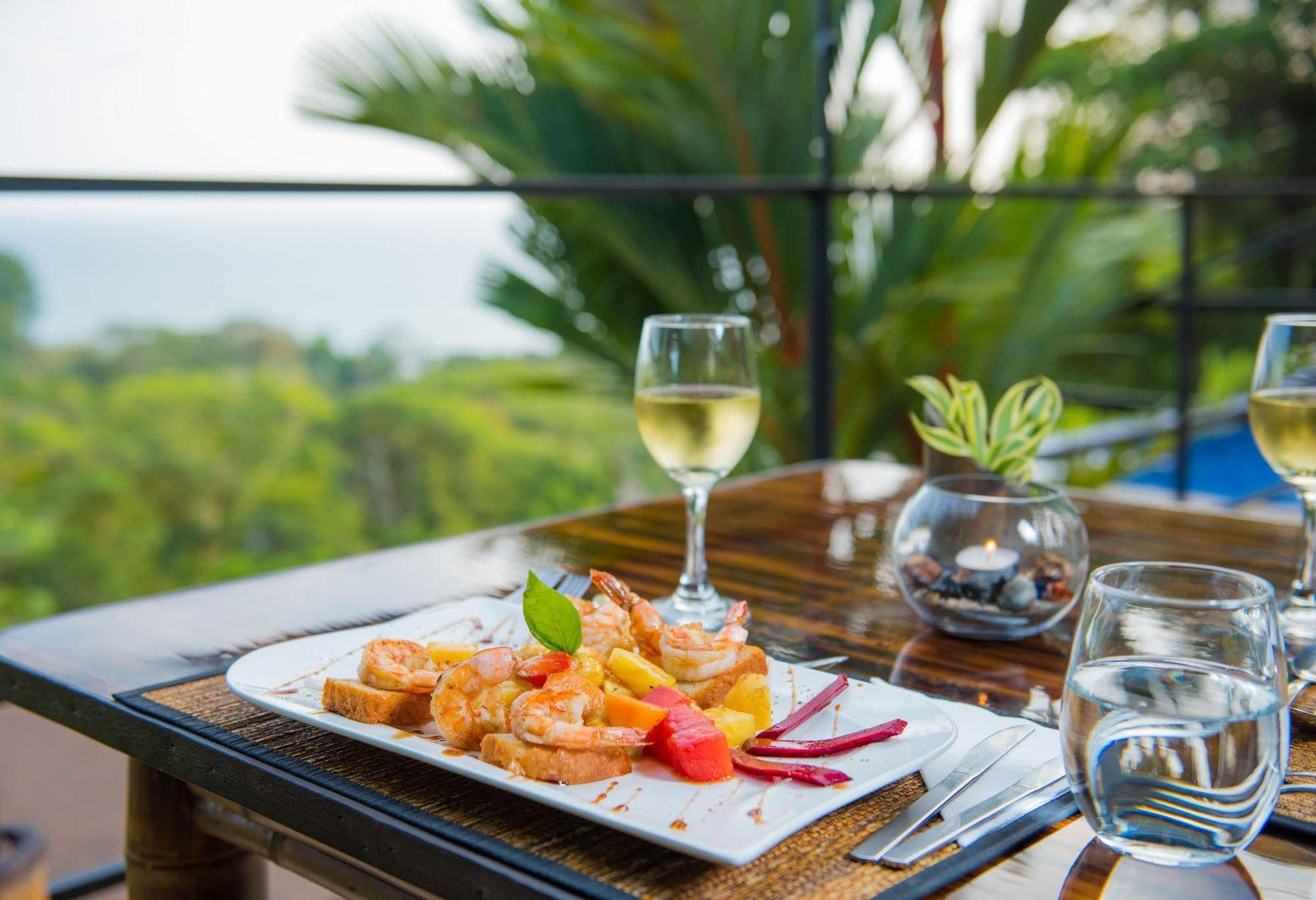 Tiki Villas Rainforest Lodge & Spa Uvita Luaran gambar